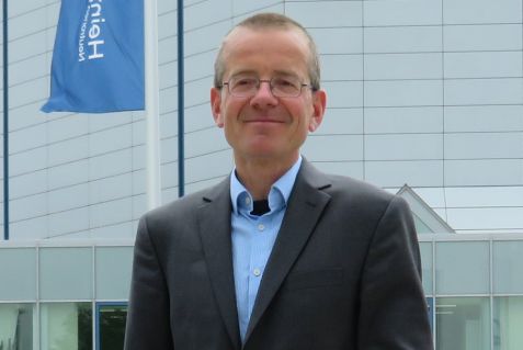 Dr. Axel Pichlmaier